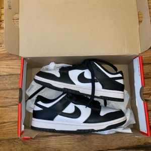 Nike Panda Dunk Low